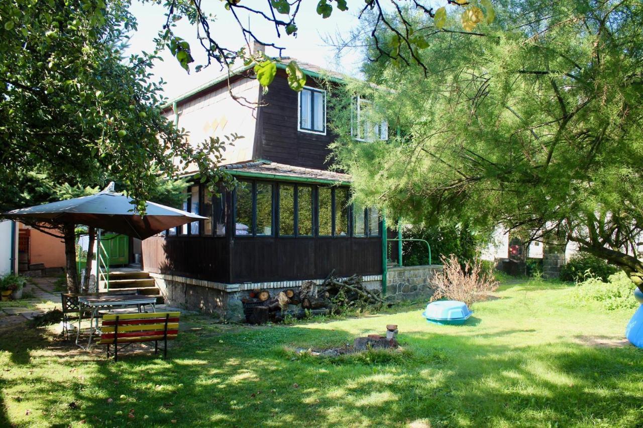 Old Summer House With Renovated Bathroom Praga Esterno foto