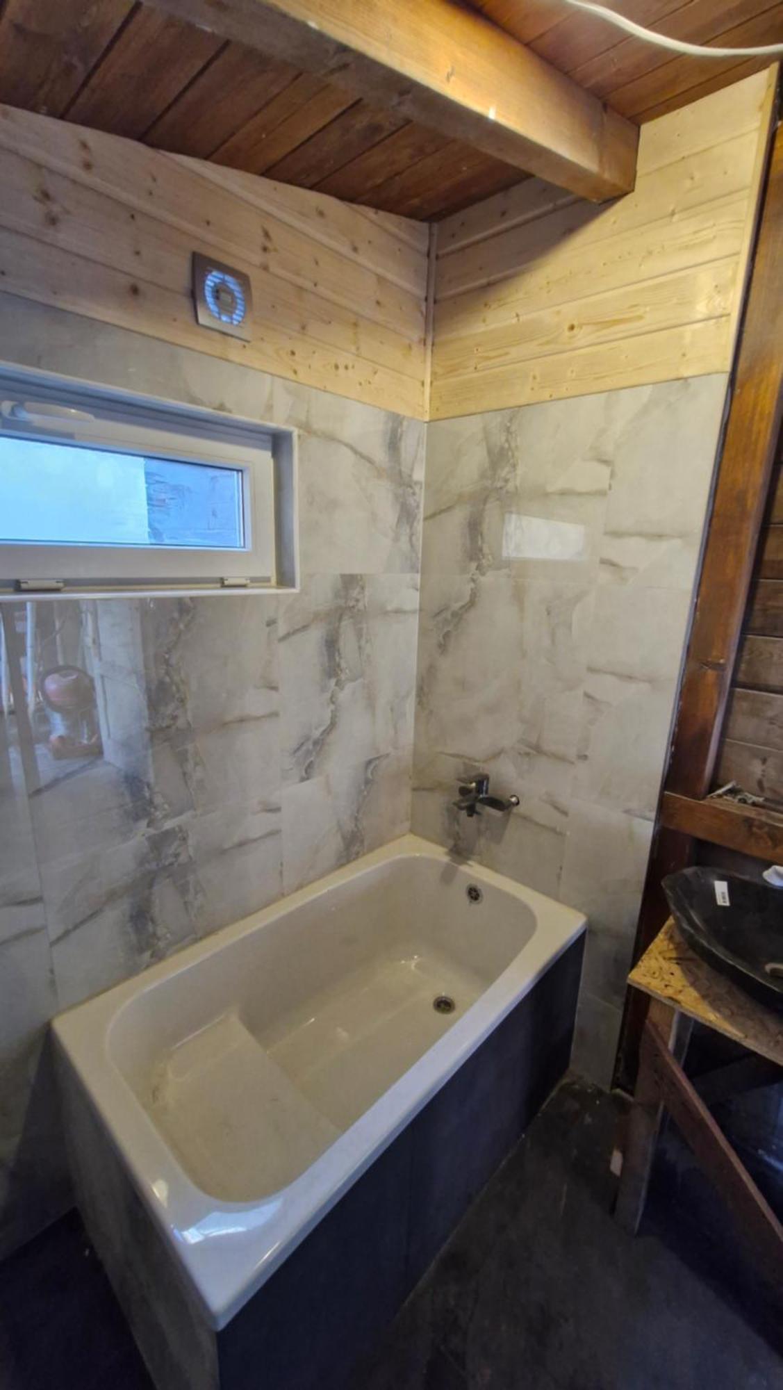 Old Summer House With Renovated Bathroom Praga Esterno foto